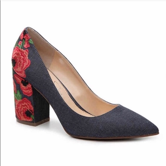 Jessica Simpson Shoes - ⭐️HP⭐️ Jessica Simpson Pumps